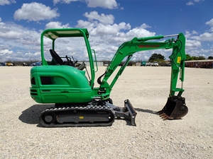 Máquina TB230 de Tamaño Compacto con Impresionante Capacidad de Excavación - Product Image 2