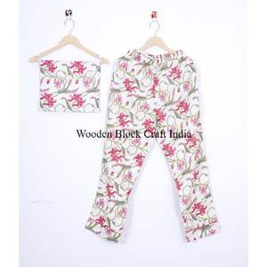 ชุดนอนผ้าฝ้ายพิมพ์ลายบล็อกน้ำหนักเบาสำหรับผู้หญิง เนื้อผ้านุ่ม ระบายอากาศได้ดี เหมาะสำหรับการพักผ่อน การนอนหลับ และสวมใส่สบายๆ - Product Image 3