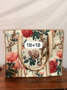 Hand-Block <b>Printed</b> Quilted Tote Shopping Bag India Multi-Color Floral Design Zipper Closure Cotton <b>Fabric</b> Dual Shoulder Handbags - Product Image 3