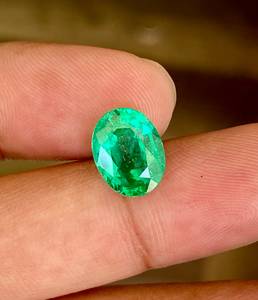 Esmeralda natural de Zambia, corte excelente, piedra preciosa verde suelta para la fabricación de joyas y colección. - Product Image 4