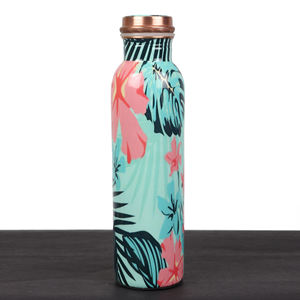 Elegante botella de agua de cobre diseñada para almacenar agua fresca, que promueve el bienestar en casa, la oficina, el gimnasio y para viajes. - Product Image 3