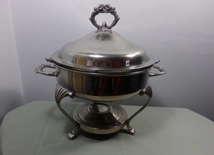 Recipiente redondo de acero inoxidable con tapa y asa decorativa para servir en buffet a precio económico - Product Image 6