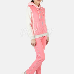 Survêtement confortable pour femme, toucher doux, offrant une coupe décontractée et un confort durable - Product Image 2