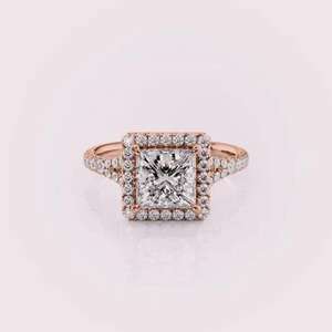 Anillo Halo con Diamante Cultivado en Laboratorio Corte Princesa, Banda Pavé, Oro Rosa/Amarillo y Blanco de 9kt - Product Image 6