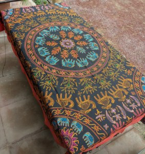 ผ้าปูโต๊ะปักลายทำมือสไตล์อินเดียราชสถาน งานฝีมือตกแต่งโต๊ะ - Product Image 6
