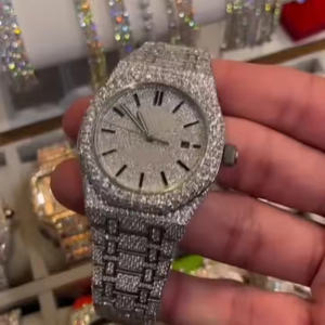 Montre à quartz de luxe pour hommes avec lunette sertie de diamants Moissanite, montre analogique haut de gamme pour professionnels - Product Image 2