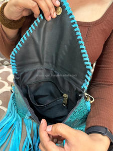 Bolso de Cuero con Flecos y Pelo de Estilo Occidental para Mujer, Bolso de Mano de Cuero Turquesa con Grabado, Bolsos de Hombro de Cuero Estilo Boho - Product Image 6