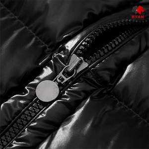 Chaleco Acolchado Impermeable y Transpirable Personalizado Ryan Pro Gear para Hombre, con Capucha y Logotipo Personalizado, Diseño ODM - Product Image 5