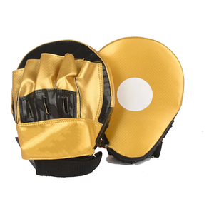 Équipement professionnel de boxe : Palettes de frappe en cuir personnalisées pour l'entraînement de boxe et d'arts martiaux – Qualité pakistanaise - Product Image 1