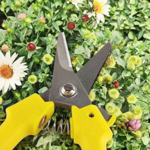 กรรไกรตัดแต่งกิ่งไม้อเนกประสงค์ 7.5 นิ้ว ด้ามพลาสติกสีดำ ผลิตในไต้หวัน ใบมีดสแตนเลสญี่ปุ่น ขายดีที่สุด - Product Image 4