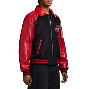 Chaqueta Corta Varsity para Hombre, Talla Americana, de Seda/Algodón, con Parches de Mezclilla y Logotipo Frontal, Resistente al Viento - Product Image 3