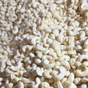 Meilleur prix pour les noix de cajou en gros, W180, noix de cajou biologiques en gros, Santigo Cashew Vietnam, sans taxes - Product Image 1