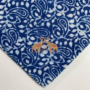 Tissu Sanganeri imprimé à la main en coton indien pur à 100 %, bleu indigo, pour rideaux, chemises et jouets pour garçons – Vente en gros - Product Image 5