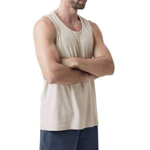 Camiseta Deportiva Personalizada al por Mayor de Alta Calidad para Hombre, Transpirable, de Secado Rápido, Ecológica, Cuello Redondo, Informal, Lisa, Teñida, de Punto, OEM - Product Image 3