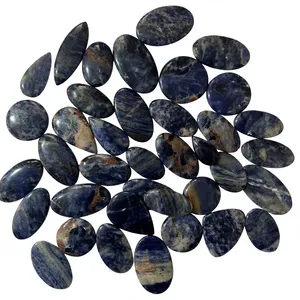 พลอยโซดาไลท์สีน้ำเงินขายส่ง Trimurti Gems |   โซดาไลต์ธรรมชาติแบบคาโบชอง |   ผู้จัดจำหน่ายหินหลวมจำนวนมาก |   แหวนสั่งตัดตามแบบ - Product Image 1