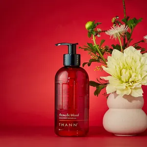 THANN aromatico legno aromatico aromaterapia Gel doccia 320ml" - Product Image 1