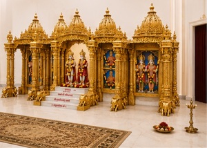 Templo de Madera Estilo Grand Haveli para Centro de Convenciones, Altar Hindú Dorado Personalizado para Centro Comunitario, Mandir Haveli de EE. UU. - Product Image 3