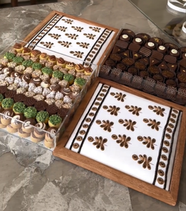 Luxury Eid al-Adha Empty Transparent Acrylic Candy Chocolate Dates Boxes Embroidery Dessert Chocolate bar Candy Packaging Box - Product Image 4