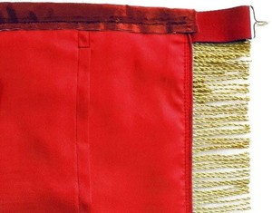 Delantal de alto sacerdote del Capítulo Real, de terciopelo rojo, con flecos y borlas, regalia premium, con bordado a mano dorado. - Product Image 4