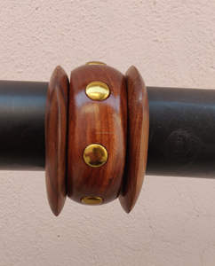 Bracelets ronds en bois religieux indiens uniques et tendance pour femmes, bracelets artisanaux durables - Product Image 1