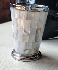 Coupe à Mint Julep de Luxe en Nacre – Réutilisable et Durable pour Mariages et Usage Domestique - Product Image 3