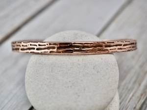 Pulseras Magnéticas de Cobre Puro al por Mayor, Brazaletes Personalizados con Diseño Clásico Vintage de Cruz, Artesanía Metálica Curativa - Product Image 6