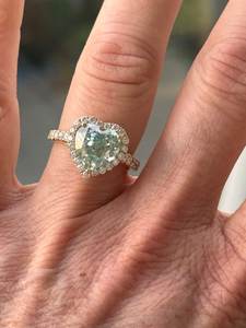 แหวนหมั้นเพชรโมอิสซาไนต์สีฟ้าอ่อนทรงหัวใจประดับเพชรแบบ Crushed Ice ชุบทอง 14K เงินแท้ 925 สำหรับผู้หญิง - Product Image 4