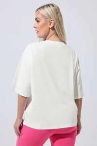 Camiseta holgada con estampado 'Gym and Tonic' - Product Image 4