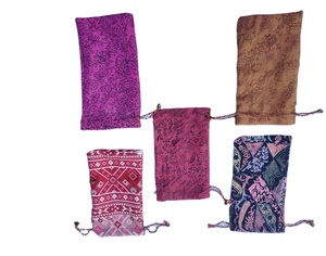 SAREE <b>POUCH</b> - Product Image 1