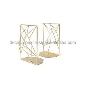 El diseño recortado de la hoja agrega un toque elegante, inspirado en la naturaleza y decorativo a cualquier espacio. - Product Image 3