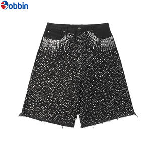 Shorts en jean décontractés d'été pour hommes, style hip-hop, délavés, avec strass, coupe ample et personnalisée, par les fabricants de vêtements - Product Image 3