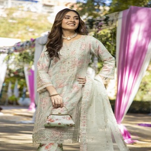 Trajes Shalwar kameez de diseñadores paquistaníes Organza bordada 3 piezas para mujeres Kurti para ropa informal diaria Lehenga para niñas - Product Image 5