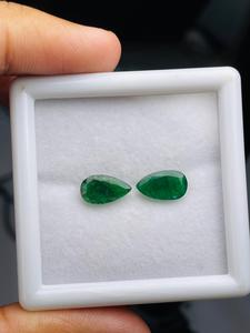 Émeraudes naturelles de Zambie, taille poire, paire, excellente qualité, superbe lustre, belle couleur, coupe et polissage parfaits pour la création de bijoux. - Product Image 3