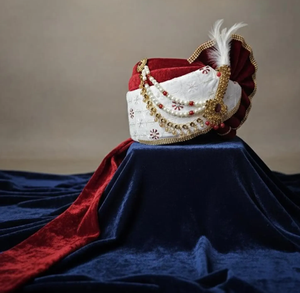 Turbante de Boda de Terciopelo Marrón Hecho a Mano para Novio con Perlas Kalgi y Plumas, Safa Pagri Étnico Indio para Ceremonia Nupcial - Product Image 2