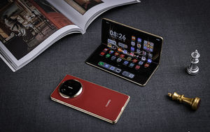 Original New Mate X6 Écran OLED 7,93 pouces Trois caméras 5200 mAh 66 W HarmonyOS 4.3 NFC Écran pliable 5G LTE Français/Espagnol - Product Image 6