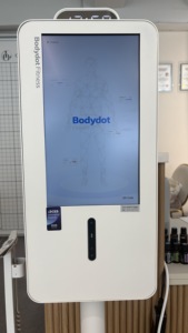 Bodydot BDF1000 Analyseur de santé corporelle intelligent alimenté par l'IA, cadre en alliage d'aluminium flexible, suivi de la posture corporelle complète non pliable - Product Image 2
