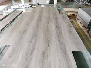 Suelo SPC de Tablones Anchos Modernos para Interiores, 100% Impermeable, Ecológico, Antideslizante, de 4/5/6/7/8 mm, para Hoteles y Oficinas, Sistema de Clic, Venta al Por Mayor - Product Image 4