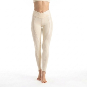 Leggings para pole dance para mujer con tela elástica flexible, costuras lisas y un ajuste seguro para un movimiento cómodo durante el ejercicio. - Product Image 1