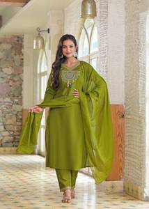 Ensemble de costume de mariage traditionnel pour femmes Twinfeet, en coton solide de qualité supérieure, brodé, style Jaipuri, longueur genoux, séchage rapide - Product Image 2