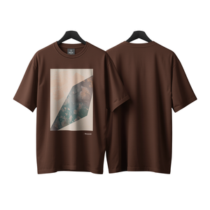 Camiseta Oversize Marrón de Corte Holgado con Estampado Geométrico de Algodón Unisex Casual de Ajuste Holgado con Hombros Caídos y Diseño Gráfico de Moda - Product Image 3