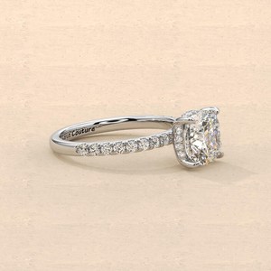 Bague Halo Classique en Diamant Taille Coussin 1,01 Carat Certifié IGI, Or Blanc 10K, Diamant de Laboratoire, Cadeau d'Anniversaire pour Elle - Product Image 2