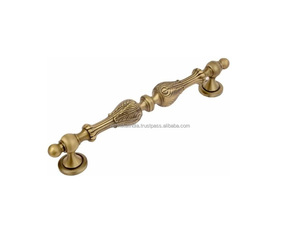 Tirador de puerta hecho a mano, nuevo diseño, precio al por mayor, hecho a mano - Product Image 1