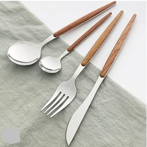 Cuchara y Tenedor de Madera Ecológicos, Cubiertos de Madera para Restaurantes y Hoteles, Juego de Cubiertos Planos de Madera para Mesa - Product Image 4