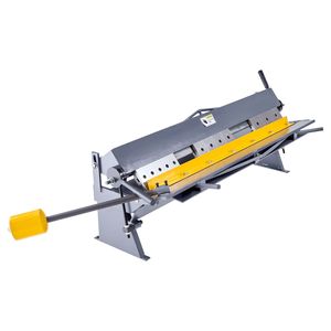 Plegadora de Chapa Metálica de 48 Pulgadas, Calibre 16, Capacidad para Acero Suave, Ajustable de 0 a 135 Grados, Mesa de Trabajo de 2500 mm - Product Image 1