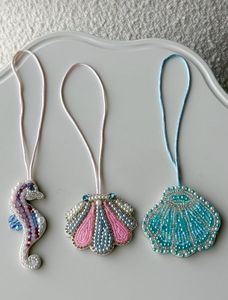 Perles de broderie en verre de haute qualité pour l'embellissement des vêtements, porte-clés de mariage - Product Image 1