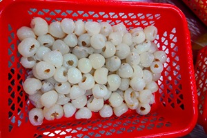 Litchis en conserve pour la restauration et les supermarchés – Meilleure vente de litchis en conserve du Vietnam – OEM disponible – Boîtes de 20oz et 30oz - Product Image 4
