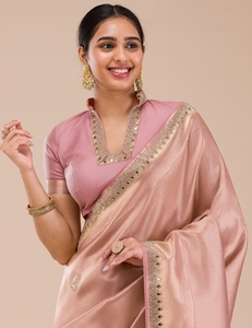 Sari en soie dorée traditionnel KV pour femme, orné de pierres, idéal pour les occasions festives d'automne - Product Image 1