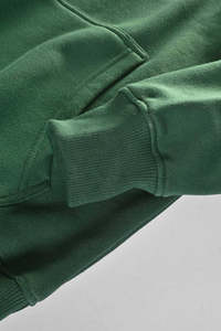 เสื้อฮู้ดเสื้อสวมหัวผ้าฟลีซปักลายใบไม้เมเปิ้ลสำหรับผู้ชาย - Product Image 4