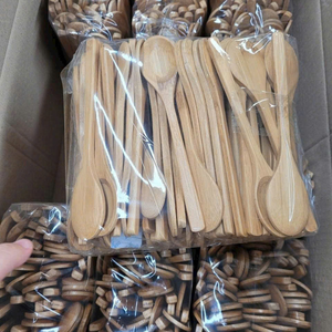 Vente en gros d'artisanat vietnamien en bois/bambou pour les cafés professionnels, améliorant le style des tables - 99 Gold Data Co - Product Image 3