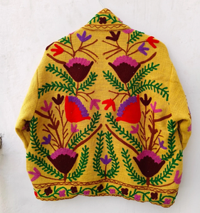 Chaqueta Boho Floral Reversible Acolchada de Algodón Amarillo Mostaza con Bordado a Mano Vibrante - Product Image 2